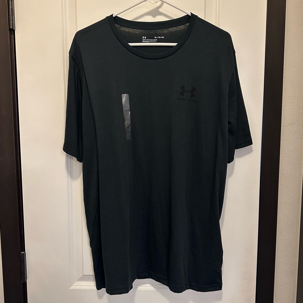 Men's Under Armour Short Sleeve T-Shirt NWT